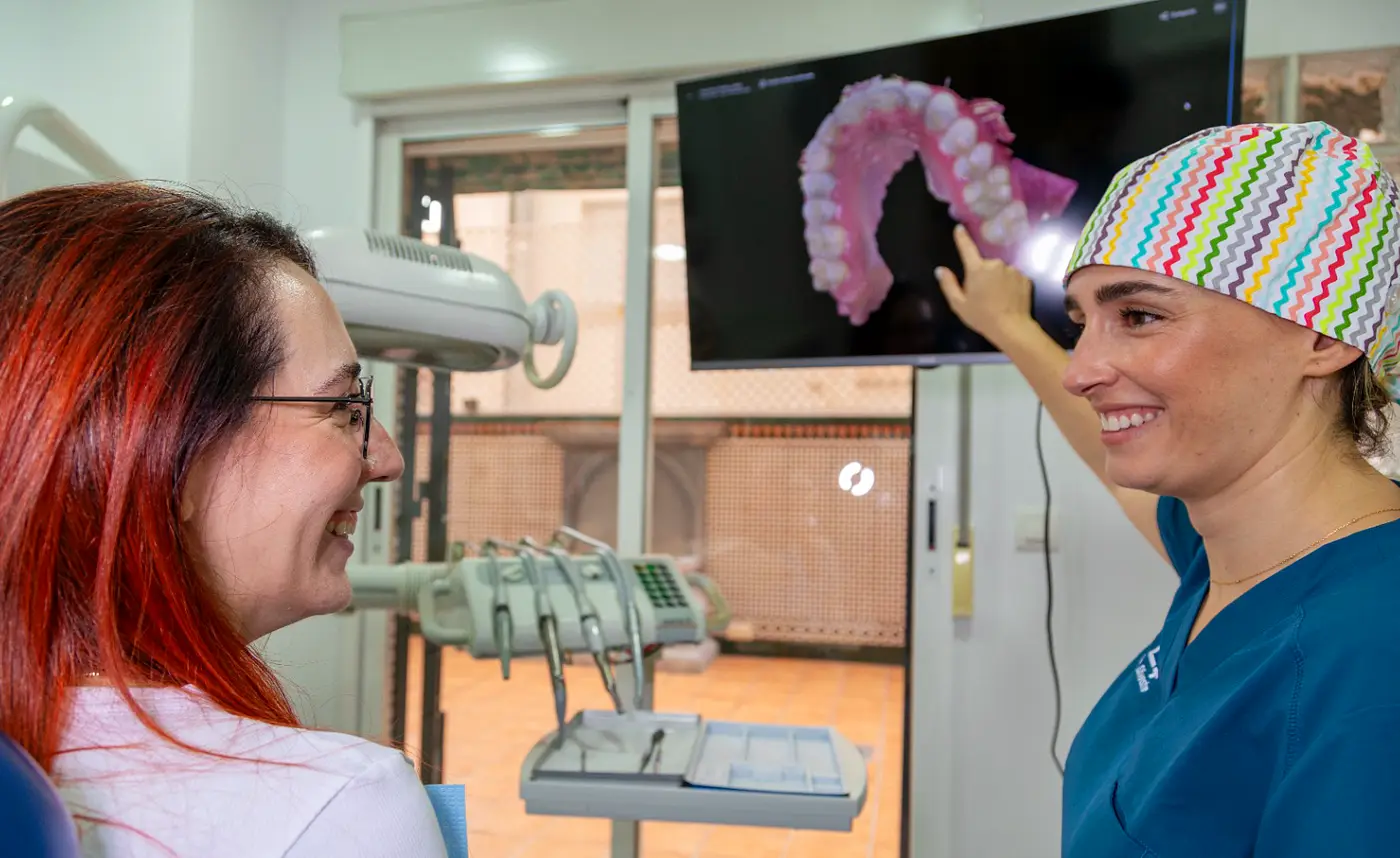 Clínica Dental Más Granada